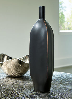  with a brown rub on the corners acting as a subtly eye-catching design element. What a chic addition to your bookcase