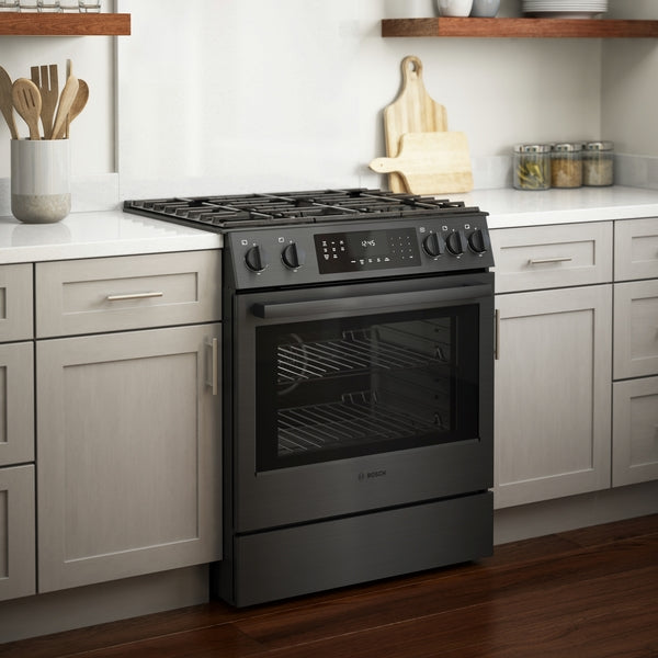 800 Series, Gas Slide-in Range, 30'', Black
