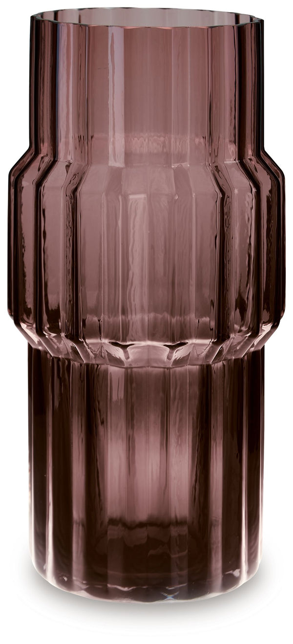  this vase is simply str