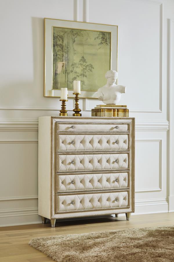  this upholstered chest comes in a gorgeous ivory and camel color. Button tufting makes this chest a masterpiece with its crystal