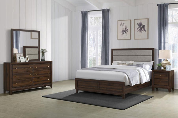 Welsley - Juego de dormitorio California King de 4 piezas - Nogal