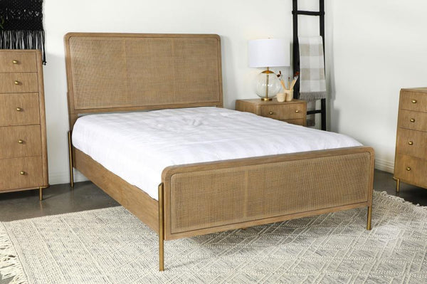  designed with a charming wire-brushed