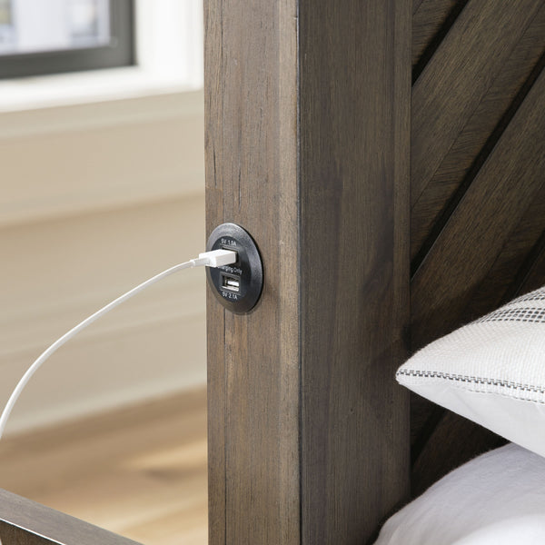 Arkenton - Grayish Brown - California King Panel Bed