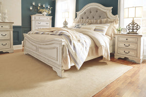 Realyn - Two-tone - 8 Pc. - Dresser