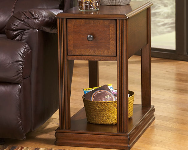  fluted details and an oil-rubbed effect on the rich finish give this chairside end table such great character. The base shelf is just the place for a storage basket