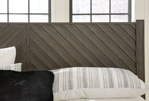 Arkenton - Grayish Brown - Queen Panel Bed
