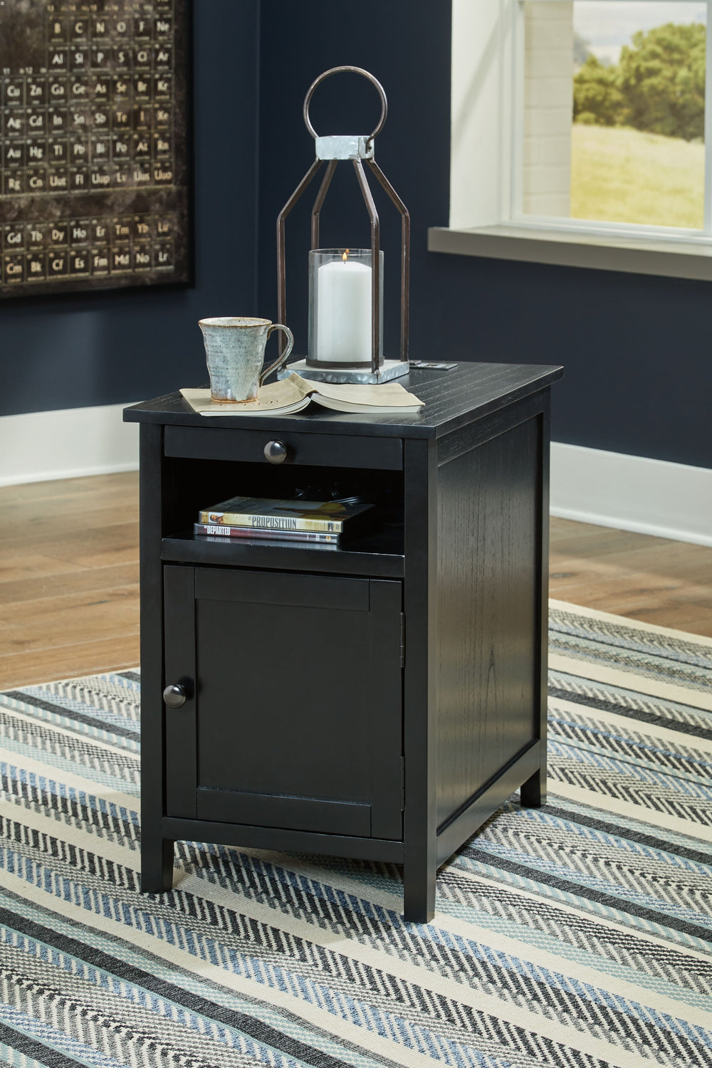  it can go anywhere and blend easily into the decor. Less is so much more with the Shaker-inspired design and black wood tone finish. Loaded with