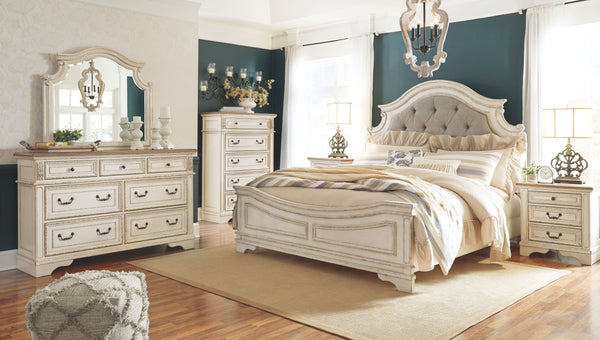  this California king upholstered bed is your dream bedroom retreat realized. A curvaceous beauty