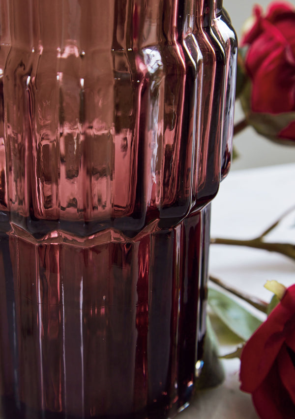  this vase is simply str