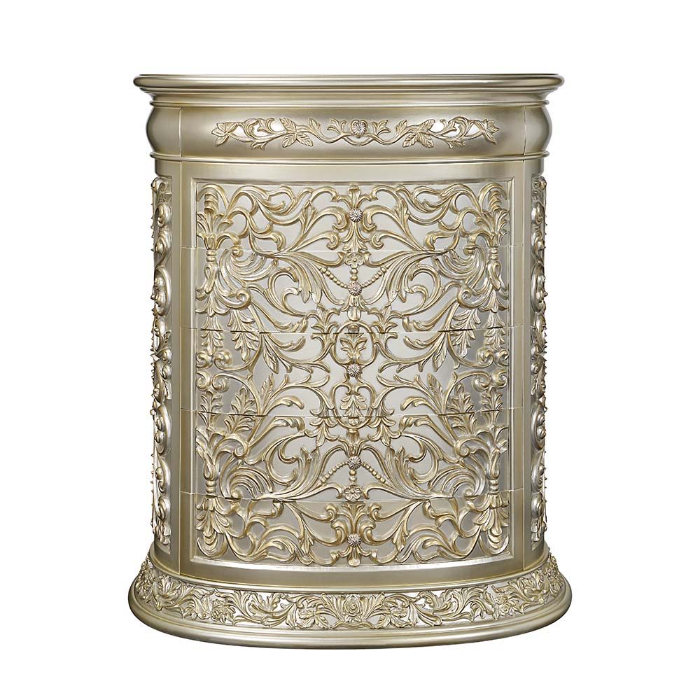A bed fit for royalty, the Sorina bed brings glam and style to any bedroom in your home. Crafted exquisitely with a tall regal headboard that is accented with button tufts along the center of the headboard. The footboard features the same majestic scrollw