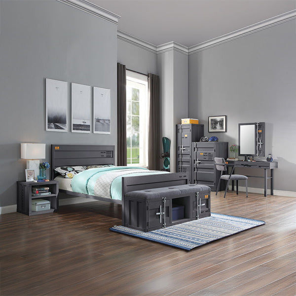  Storage: 2 Open Compartments (1 Metal Fixed Shelf) Features: Metal Frame