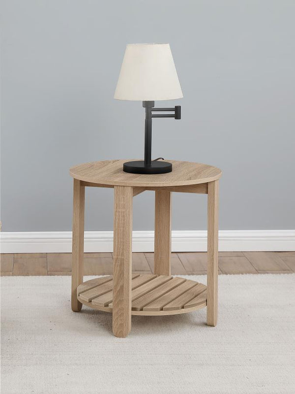  constructed from durable engineered wood and MDF. This charming design features a structured silhouette complete with thick