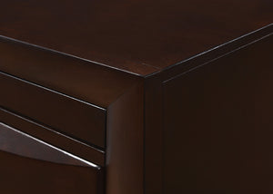 Emily - Queen 4 Piece Bedroom Set - Cherry