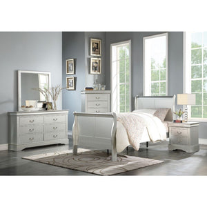 Bring casual elegance into your home with the Louis Phillipe III bedroom collection. An eye-catching sleigh bed lies at the heart of this classic bedroom set. Crafted with selected wood and veneers is available in different finishes to choose. This beauti