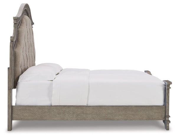 Lodenbay - Antique Gray - King Panel Bed