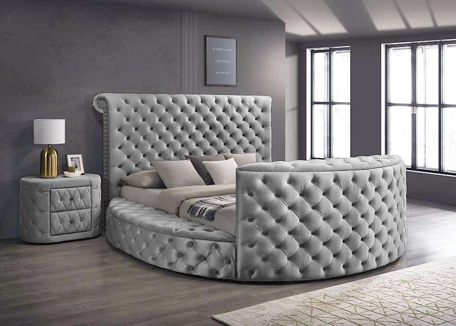 Voltare - Queen Fireplace / TV Lift Bed - Gray<h4><b>Voltare - Queen Headboard - Gray</b></h4> <table width="100%"><colgroup><col style="width: 30%"> <col style="width: 70%"> </colgroup> <tbody> <tr> <td>Dimensions</td> <td> 100.50"L x 104.63"D x 56.25"H<
