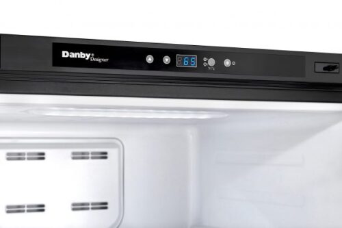 17 cuft Apartment Size Refrigerator, Two See-Thru Crispers, ESTAR