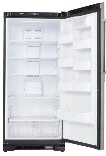17 cuft Apartment Size Refrigerator, Two See-Thru Crispers, ESTAR