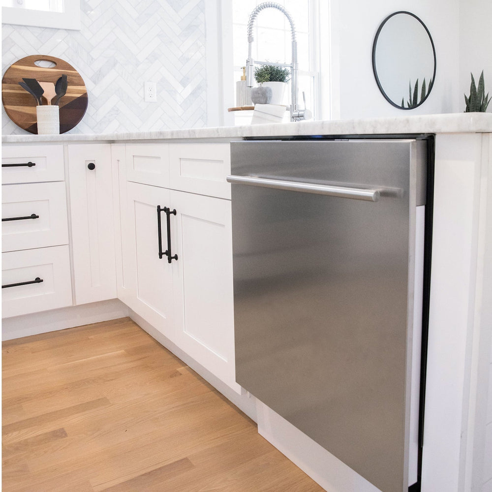 ZLINE 24 in. Fingerprint Resistant Top Control Built-In Dishwasher with Stainless Steel Tub and Modern Style Handle, 52dBa