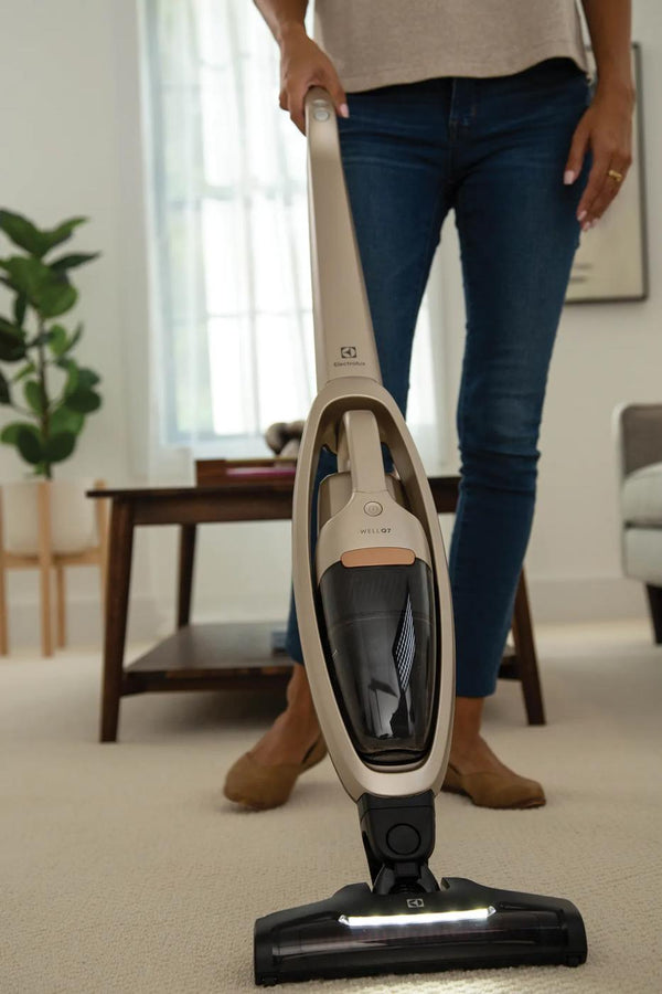 WellQ7™ Hard Floor Vacuum