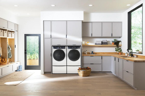 Front Load Perfect Steam™ Electric Dryer with Balanced Dry™ and Instant Refresh – 8.0 Cu. Ft.