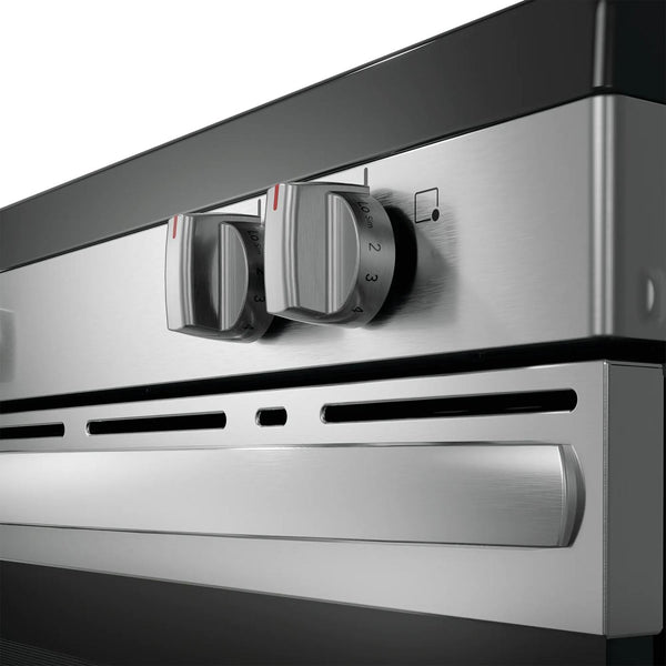 30" Electric Range with the EvenTemp®
