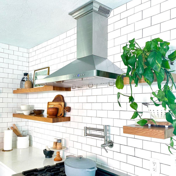 30" ZLINE CrownSound™Ducted Vent Wall Mount Range Hood in Stainless Steel with Built-in Bluetooth Speakers (KBCRN-BT-30)
