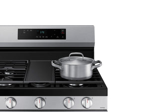 Samsung - 6.0 cu. ft. Freestanding Gas Range with WiFi and Integrated Griddle - Stainless Steel