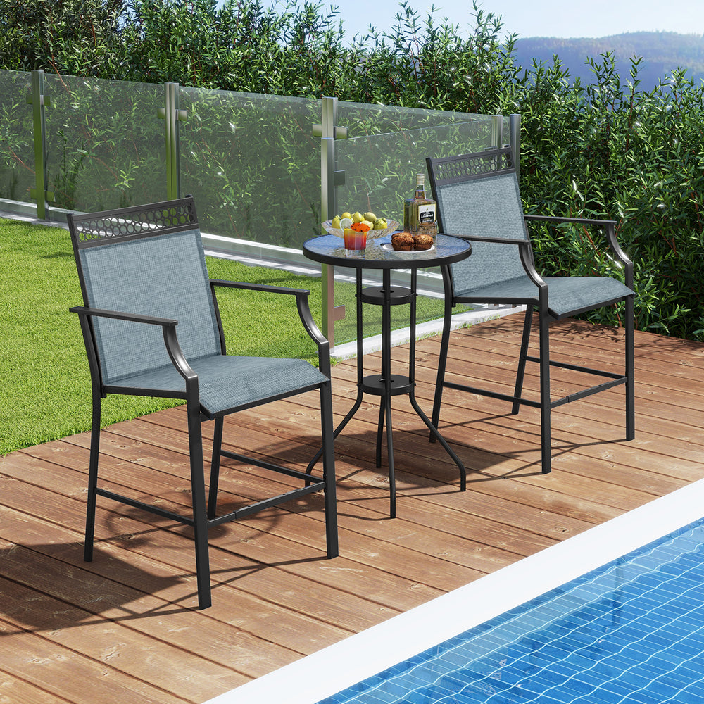 Metal frame resists deformation and offers strong support<br>High-quality fabric prevents ripping and tears<br>Breathable seat fabric is also quick to dry<br>Curved seat enhances comfort for long periods<br>Inclined backrest provides necessary support<br>