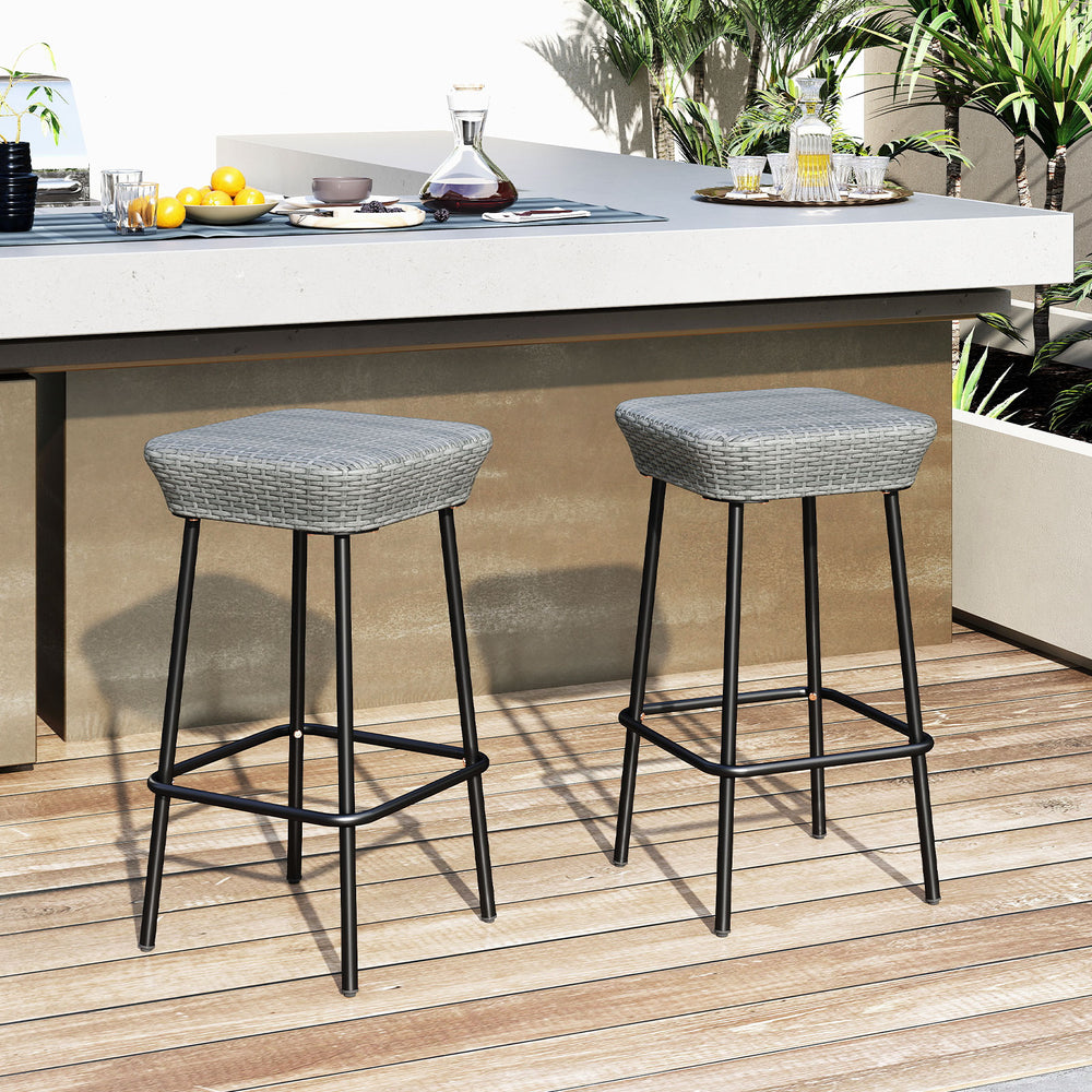 29.5 Inches Patio Bar Stools Set of 2 with Rattan Seat and Footrest