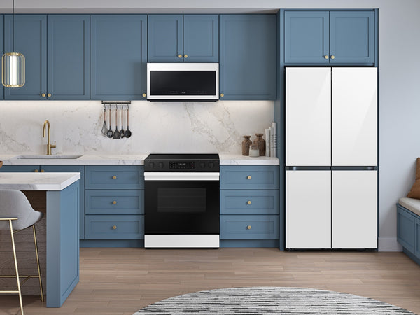 Bespoke 4-Door Flex™ Refrigerator (29 cu. ft.) with Beverage Center™ with Customizable Door Panel Colors