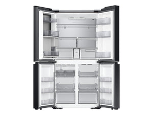 Bespoke 4-Door Flex™ Refrigerator (29 cu. ft.) with Beverage Center™ with Customizable Door Panel Colors