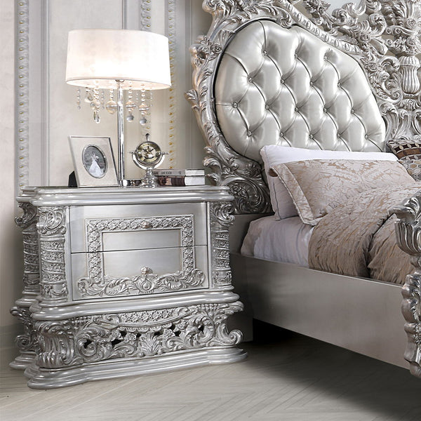  intricate scrollwork