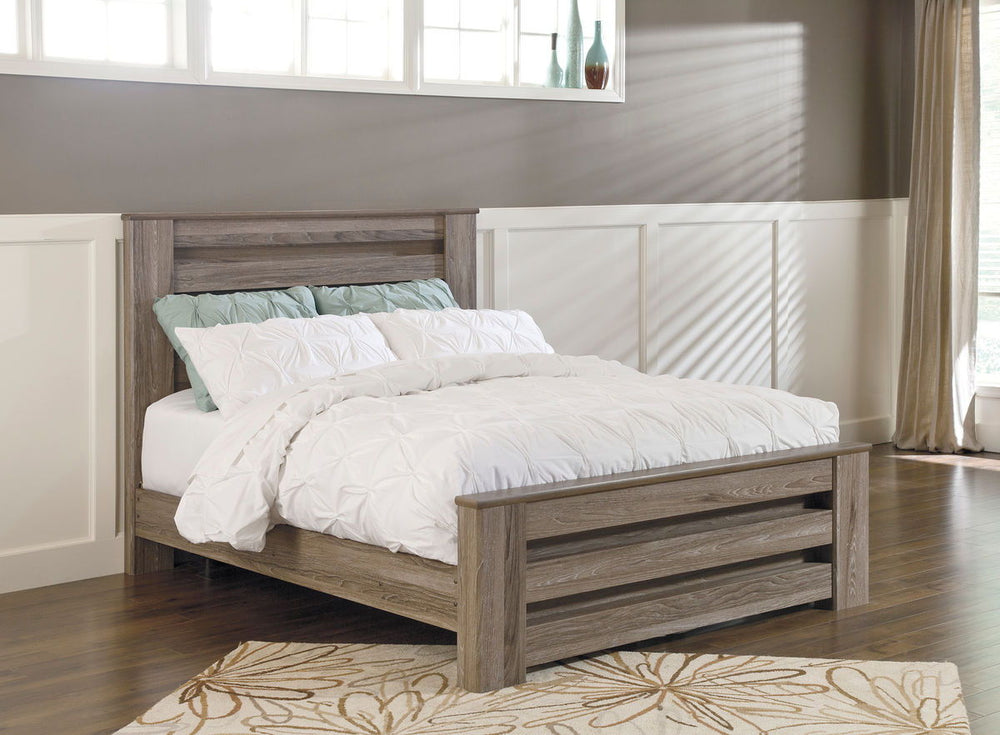 Urban sophistication with a decidedly relaxed air. If effortless elegance is the impression youâ€™re going for, this queen panel bed is custom made to fit your space. Itâ€™s got the crisp, clean lines of a contemporary piece, but with softly weathered ele