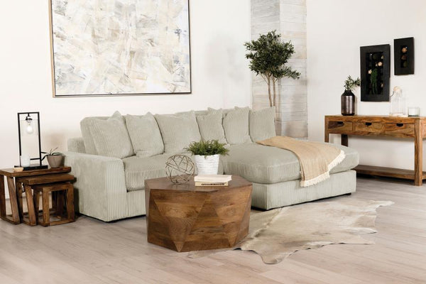  it offers a soft texture in elegant fog or sand tones. The two-piece design fea