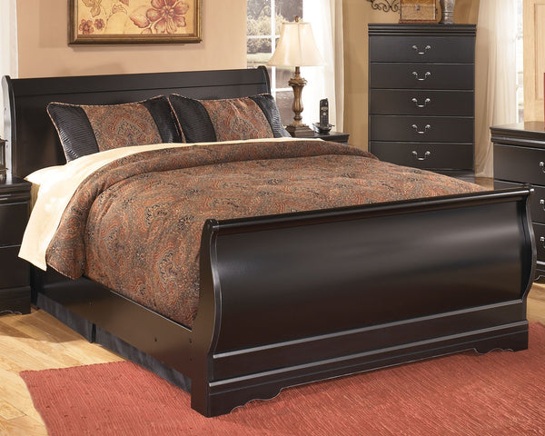 This full sleigh bed is the epitome of traditional decor. Louis Philippe-style moulding dates back to the mid-19th century when furnishings were lavish yet somewhat simple. Luxe finish adds a slightly modern touch. Mattress and foundation/box spring avail