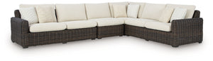  from rain to shine. With a UV-resistant design