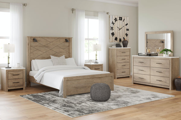  clean and casually modern. This queen panel bedâ€™s light natural finish sets the tone for your calming sanctuary. Matte black sconce lights and an abstract design on the headboard bring a fresh look to the bedâ€™s simply stunning profile. <h4><b>Se