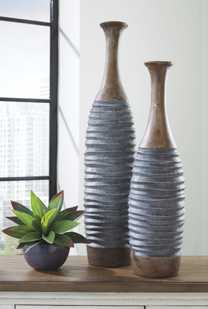  these sculptural objects make it easy to cut and paste design brilliance into your home decor.<br><br><b>Additional Dimensions</b><br><ul><li>Vase-large