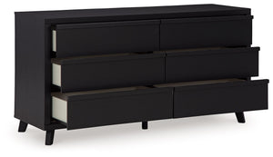  highlighting the slatted styling. And a matte black finish savvily suits different approache