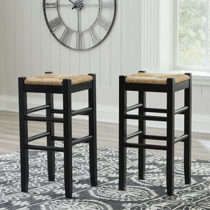  this charming stool completes your dining space with ease. The woven seagrass seat and wood stretchers create an effortlessly bea
