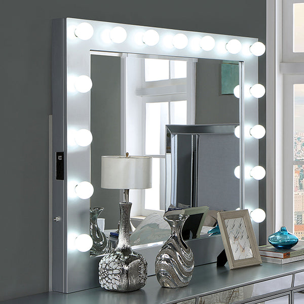 Belladonna Mirror