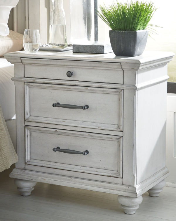  Queen Upholstered Bed with Storage Bench