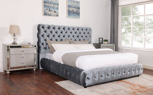 Flory - King Bed - Gray<h4><b>Flory - King Headboard / Footboard - Gray</b></h4> <table width="100%"><colgroup><col style="width: 30%"> <col style="width: 70%"> </colgroup> <tbody> <tr> <td>Dimensions</td> <td> 91.50"L x 92.50"D x 51.50"H</td> </tr> <tr> 