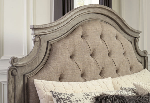 Lodenbay - Antique Gray - King Panel Bed