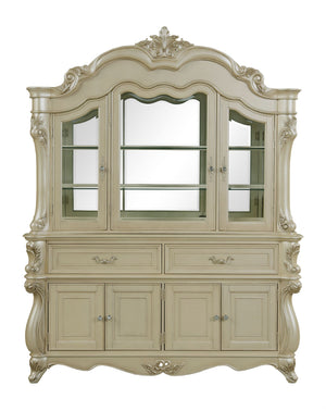  ensuring exceptional strength and durability. Reflecting the opulence of classic 