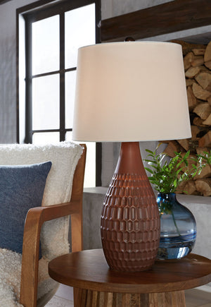  ripe with visual dimension? Or is it the earthy glaze that exudes casual elegance? Either way