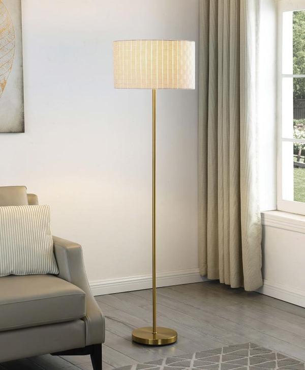  the Ramiro floor lamp contributes to a tasteful interior design scheme. Versatile and simple at the same time