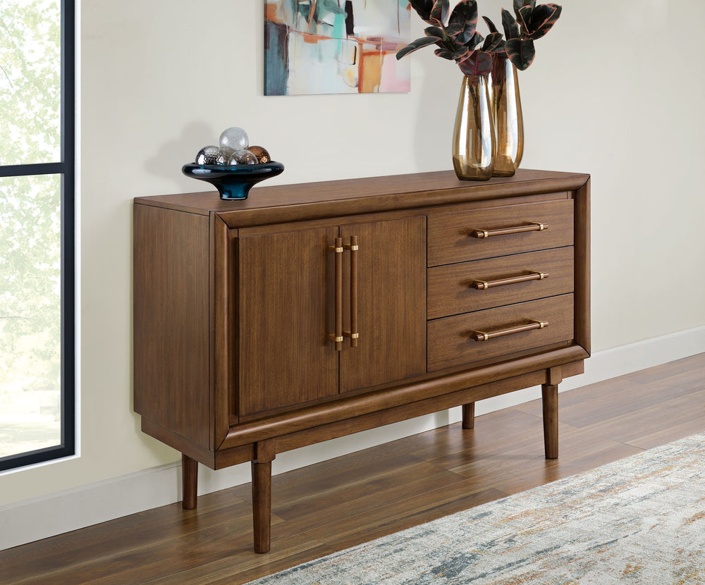 A refreshed take on retro aesthetics. This dining server adds an air of playful simplicity to your dining space, capturing the architectural language of mid-century stylings. Subtle in design, it invites the eye with a sleek, open frame. A casual, yet tim