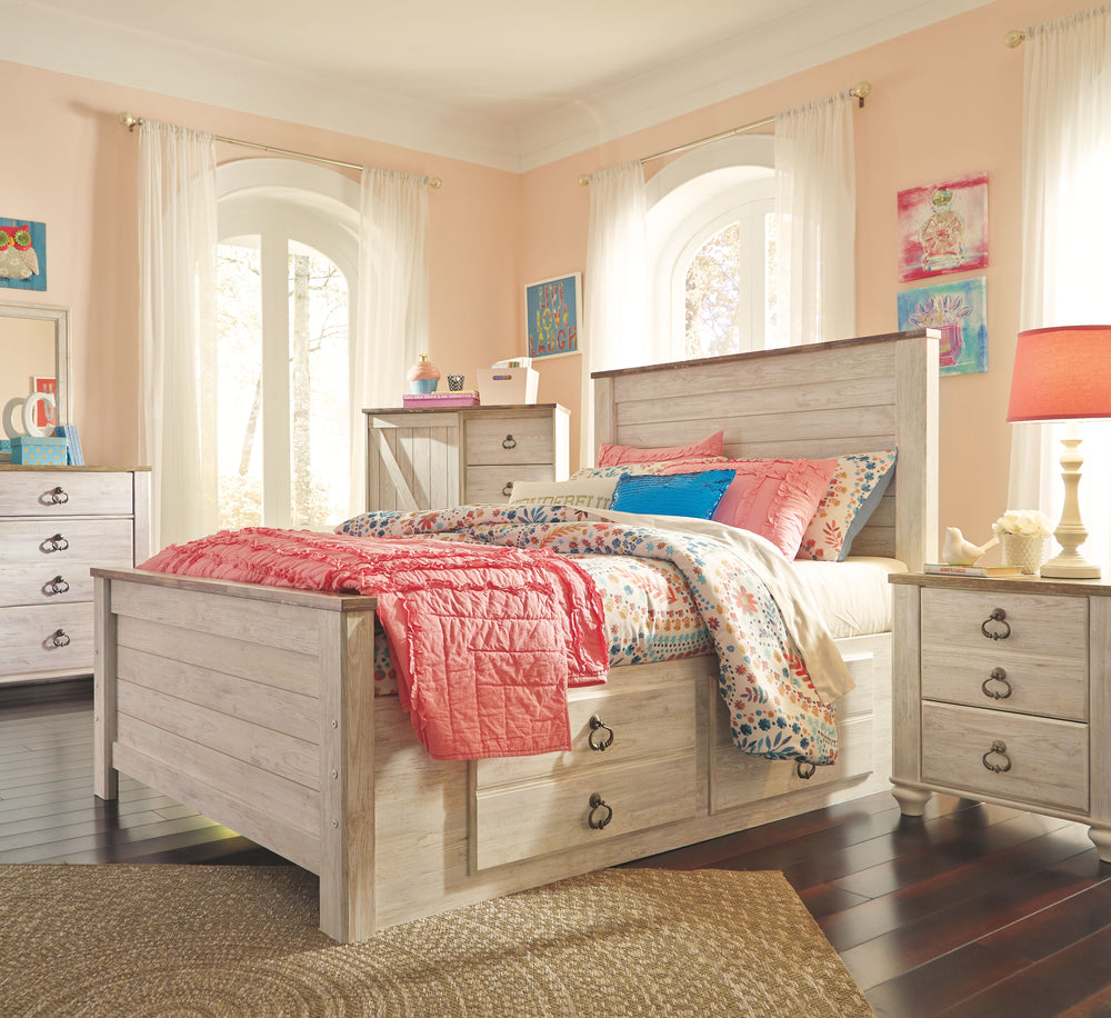 This full panel bed with storage is the ultimate statement piece for a coastal cottage or shabby chic inspired retreat. Whitewashed finish is wonderfully easy on the eyes. Faux plank tops on the headboard and footboard infuse a driftwoody look that has ou